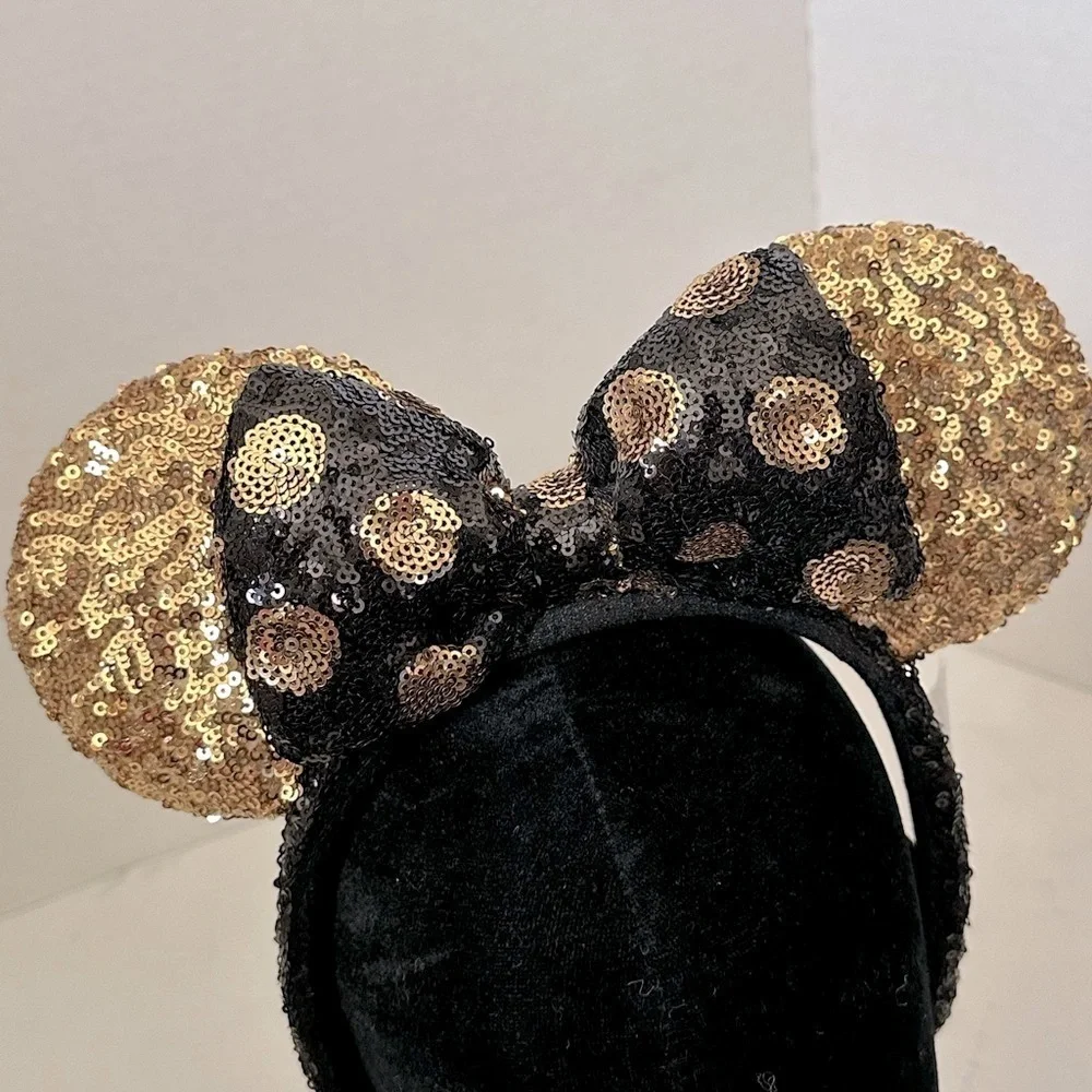Disney Black and Gold Sequin Ears Headband EUC